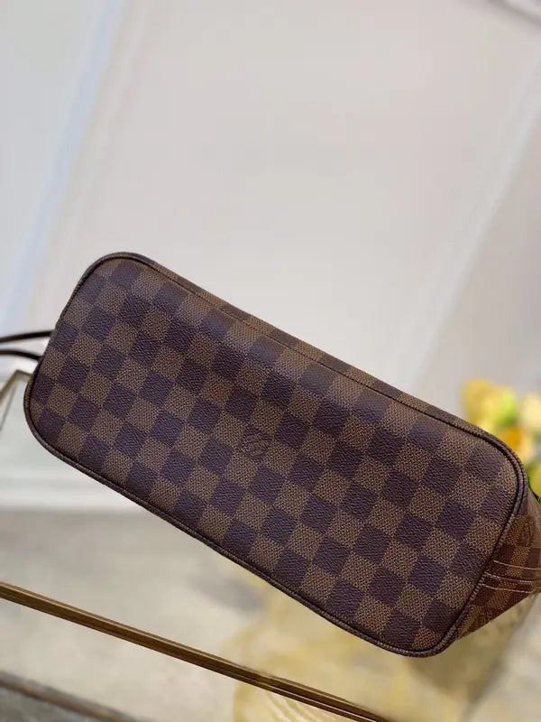 Louis Vuitton LV Neverfull Bag